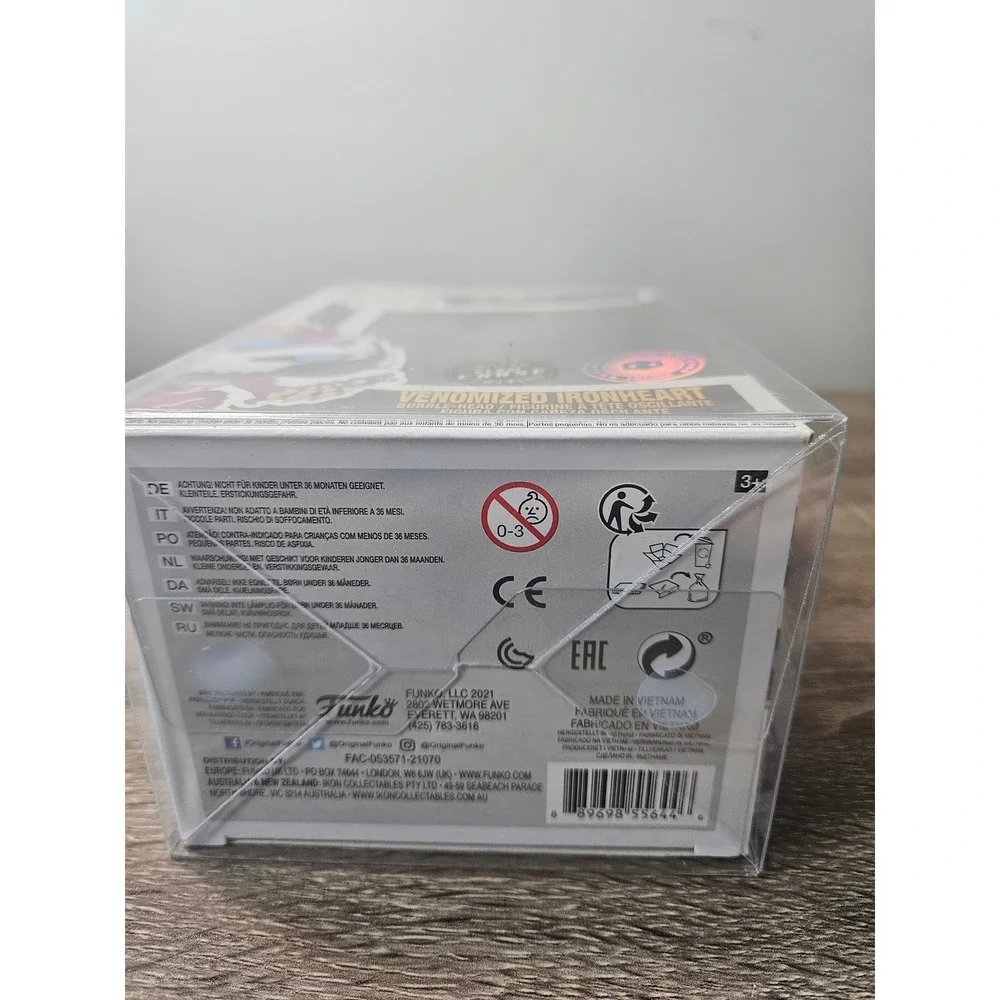 Funko Pop! Vinyl: Marvel - Venomized Ironheart 842 (Chase) (Glows in the Dark)